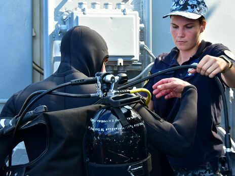 У Чорному морі проводять протимінні навчання водолазів 