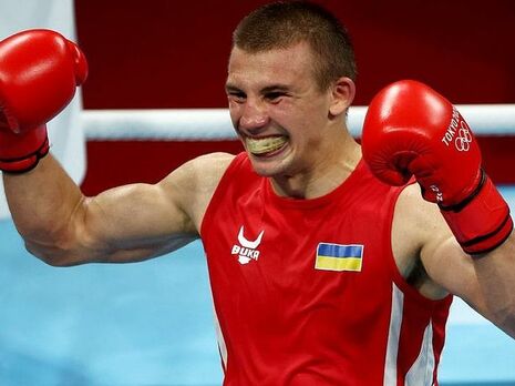 Украинский боксер Хижняк, выигравший серебро на Олимпиаде в Токио, не согласился с решением судьи