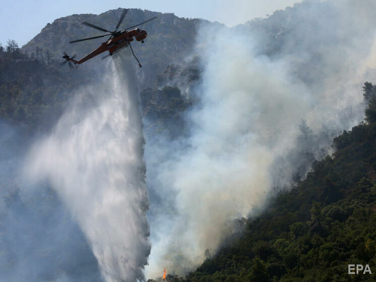 У Грецію прибуло 100 українських рятувальників. У країні за добу сталося понад 400 пожеж