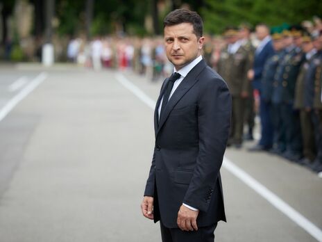 Зеленський – лідер президентського рейтингу. У другому турі виборів він переміг би будь-якого опонента – опитування