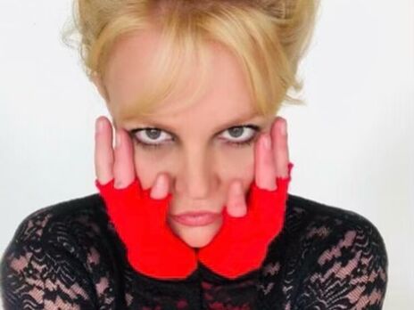 Суд отказался отстранить отца Спирс от управления ее недвижимостью и назначил новую дату заседания