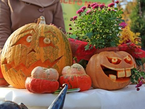 Хэллоуин по-украински: в Одессе прошел тыквенный фестиваль. Фоторепортаж