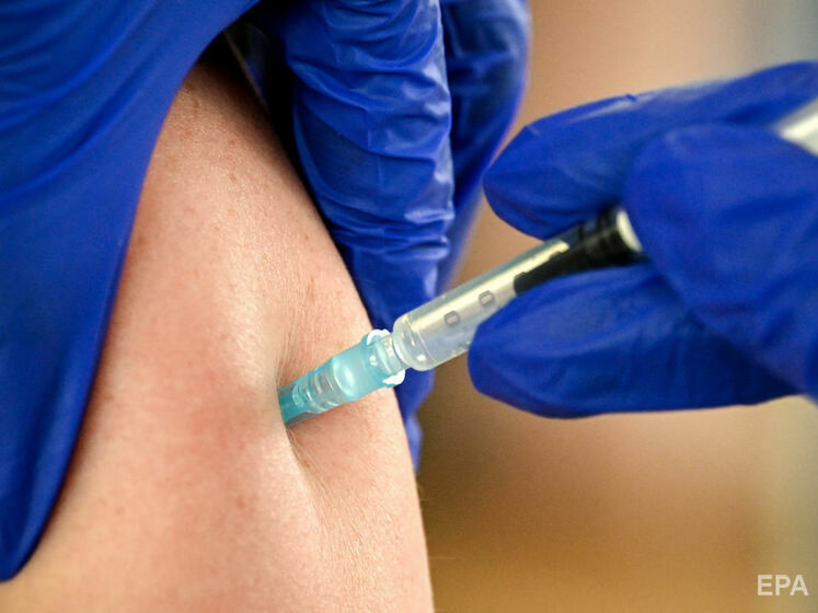 В Германии медсестра вместо вакцины от COVID-19 привила тысячи людей физраствором &ndash; полиция