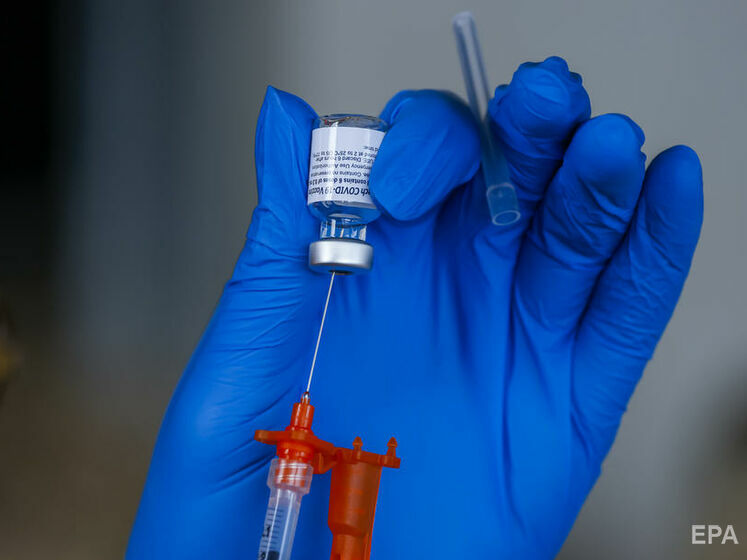 У США дозволили третю дозу вакцин проти коронавірусу від Pfizer і Moderna