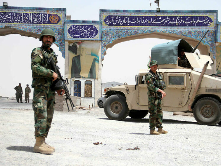 "Талибан" захватил еще шесть столиц провинций в Афганистане и уже контролирует 18