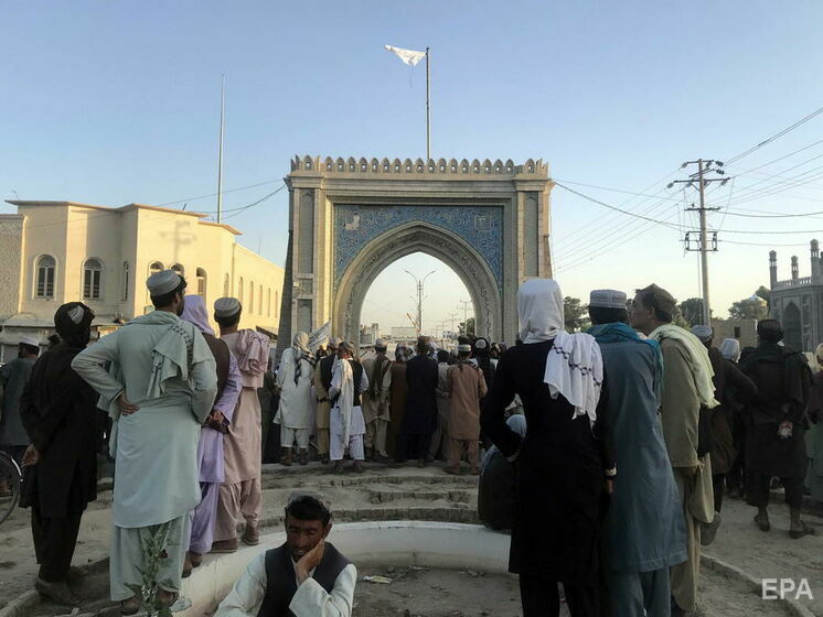 "Талибан" захватил города Мазари-Шариф и Джелалабад