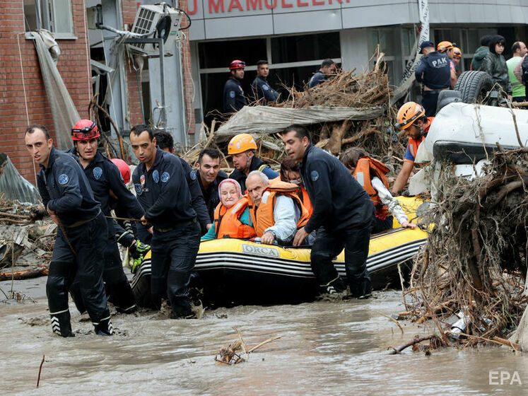 Кількість загиблих унаслідок повеней у Туреччині сягнула 62 осіб