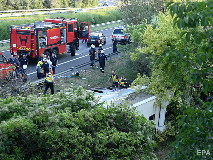 Унаслідок ДТП з автобусом в Угорщині восьмеро осіб загинули, 48 постраждали