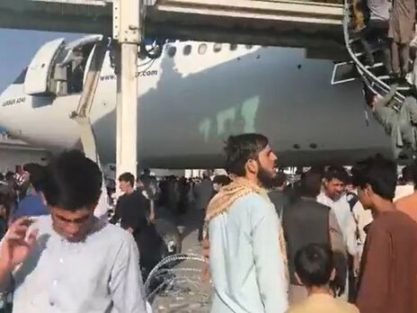 В аеропорту Кабула загинуло п'ятеро людей – ЗМІ