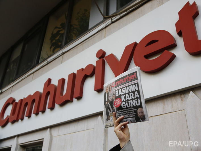 В Турции арестован редактор оппозиционной газеты