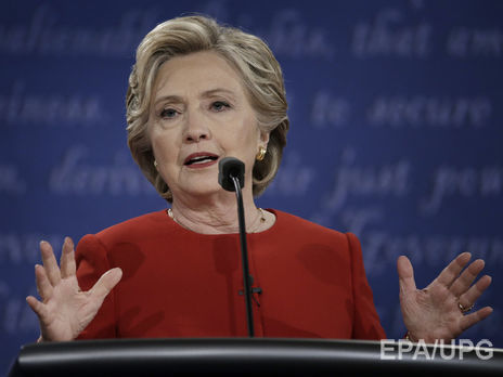 Опрос: Отрыв Клинтон от Трампа сократился до 1%
