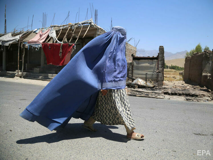 Таліби в Афганістані вбили жінку, яка відмовилася готувати їм їжу – CNN