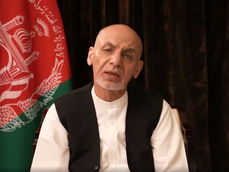 Президент Афганістану, котрий утік із країни, опублікував відеозвернення, у якому пояснив, хто змусив його виїхати