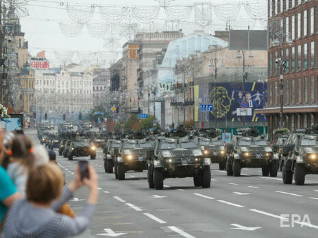В Киеве прошла репетиция военного парада в честь Дня Независимости Украины. Фоторепортаж