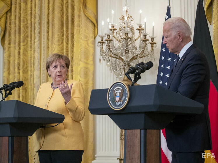 Меркель обсудила с Байденом ситуацию в Афганистане