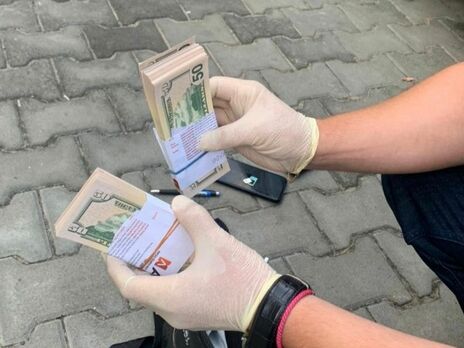 В Украину пытались ввезти фальшивый $1 млн из аннексированного РФ Крыма – прокуратура АРК