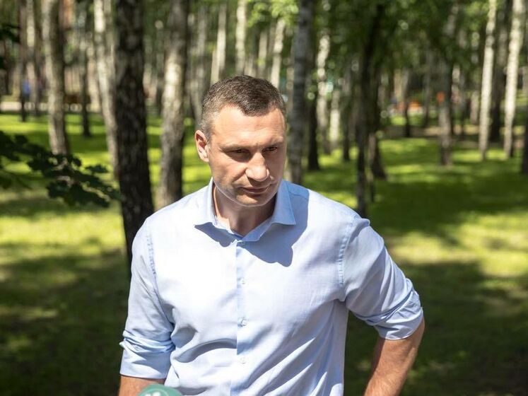 Кличко сообщил, что его пригласили на заседание СНБО, но он не успеет прийти