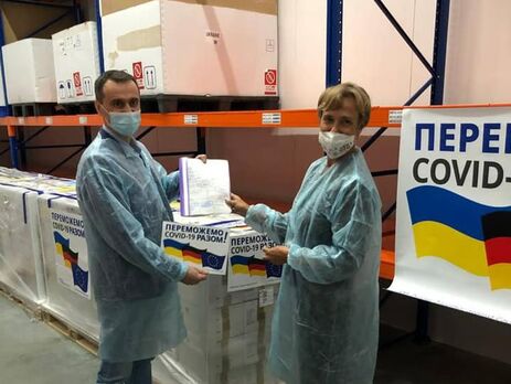 В Украину привезли более 1,5 млн доз вакцины AstraZeneca, которую передала Германия