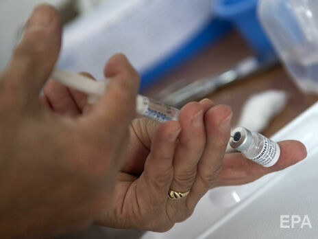 В мире сделали почти 5 млрд прививок от COVID-19 – данные Bloomberg