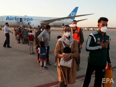 Авіакомпанії зі США можуть залучити до перевезень людей, евакуйованих з Афганістану – ЗМІ