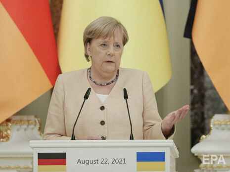 Меркель пояснила, чому Німеччина змінила свого представника на саміті Кримської платформи