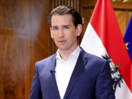 Канцлер Австрії Курц звернувся до Кличка і привітав українців із Днем Незалежності. Сайт партії УДАР опублікував відео