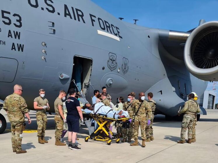 Во время эвакуационного рейса из Афганистана в военном самолете США родился ребенок