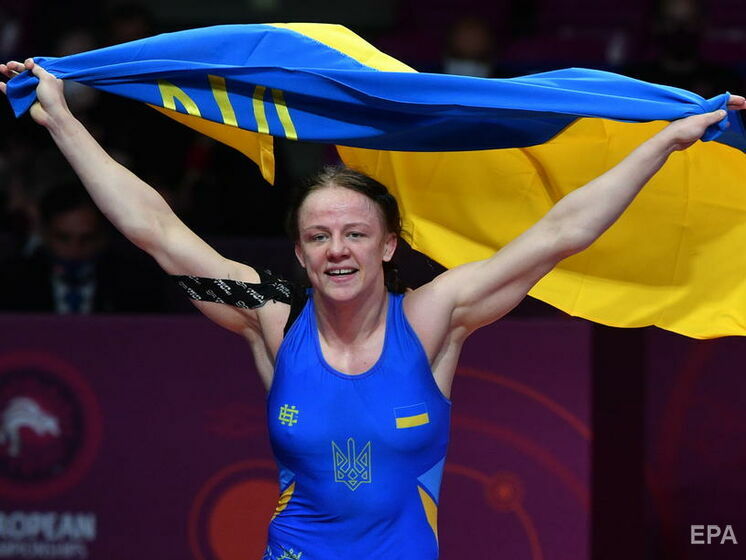 Украинская призерка Олимпиады Коляденко решила отдать подаренную ей властями квартиру своему тренеру