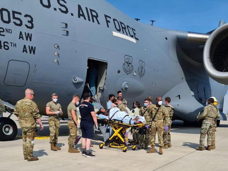 Афганську дівчинку, яка народилася на борту літака ВПС США, назвали на його честь