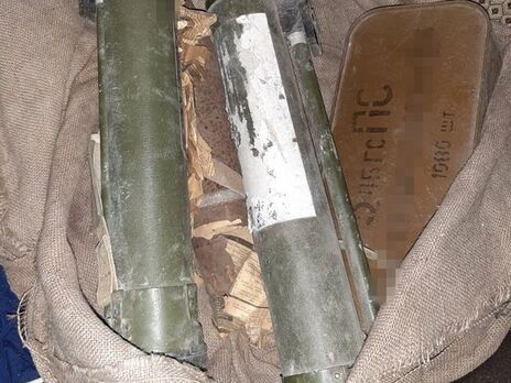 В центре Кропивницкого нашли схрон с боевыми средствами поражения – с реактивными противотанковыми гранатами и ящиком патронов