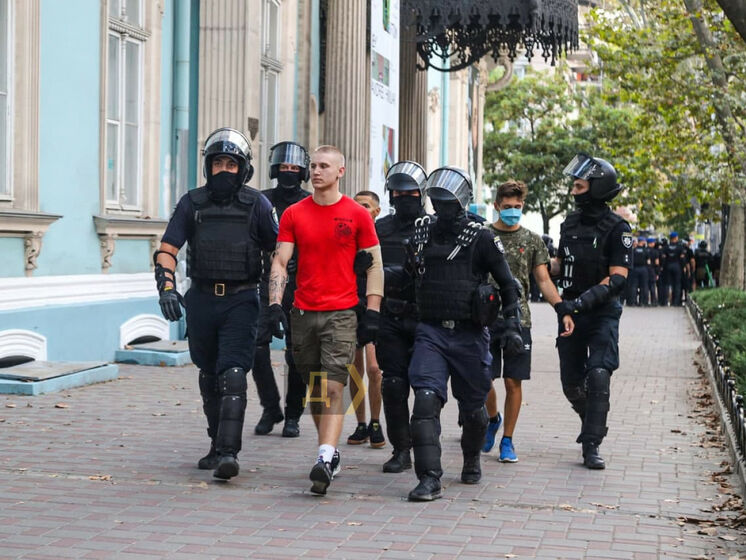 На ЛГБТ-марші в Одесі сталися сутички, поліція повідомила про 51 затриманого