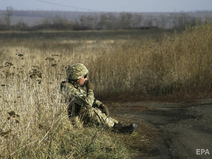 На Донбасі поранено українського військовослужбовця, він у тяжкому стані