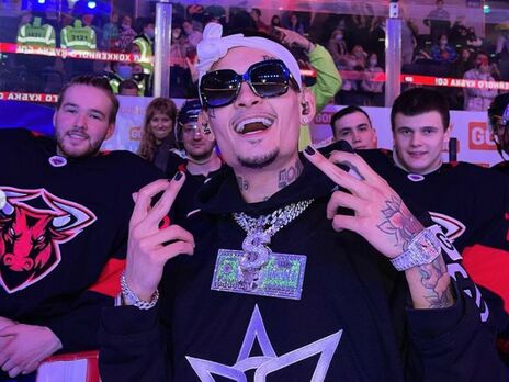 Morgenshtern: В детстве получал п...зды нормально. Но от души было только раз – меня расх...ярили друзья Face, с ноги сапогом по ...балу