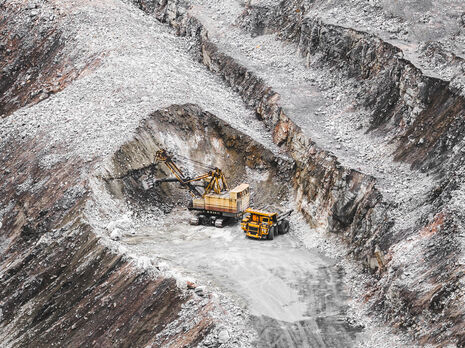 Повышение налогов для горно-металлургического комплекса лишит запаса прочности главного поставщика валюты – СМИ