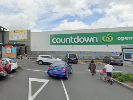 В Новой Зеландии мужчина, за которым следила полиция из-за его симпатий к ИГИЛ, напал в супермаркете на людей и ранил шестерых