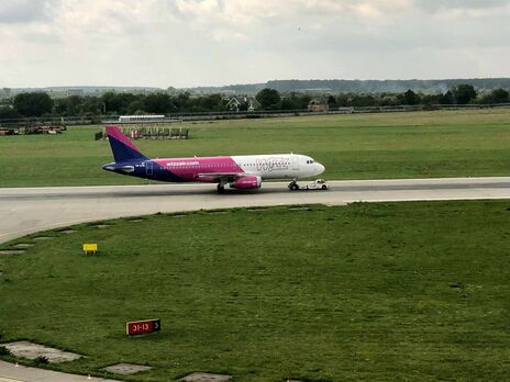 Самолет Wizz Air получил сигнал 