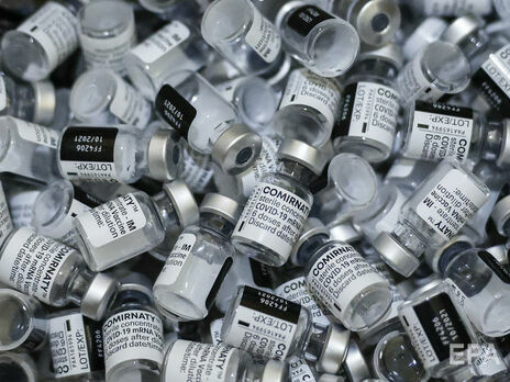 Німеччина передасть світу 100 млн доз вакцин проти COVID-19