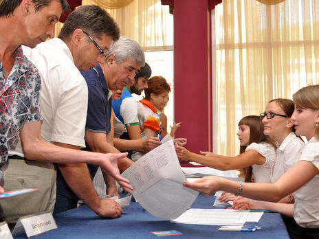 Унаслідок фальсифікацій на виборах "Единая Россия" має отримати 42 45% голосів