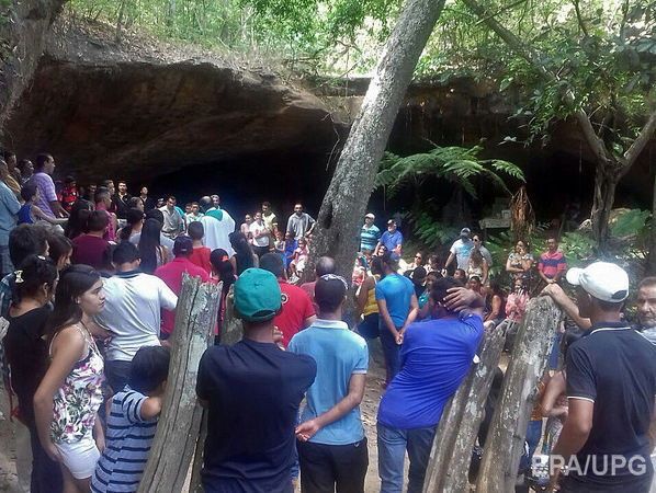 В Бразилии во время религиозной церемонии обрушилась пещера, 10 погибших