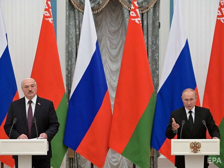 "Можемо підлікувати". Лукашенко заявив, що він і Путін "не хворіли" на поглинання