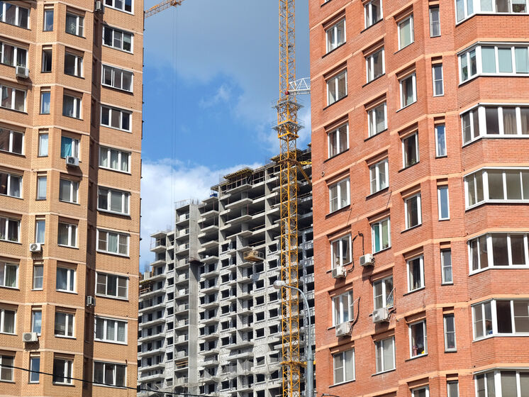 Суд в Киеве разрешил строить многоэтажные дома в селах