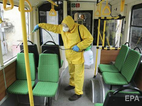 Шмигаль розповів, чи вимагатимуть COVID-сертифікатів для поїздок у громадському транспорті