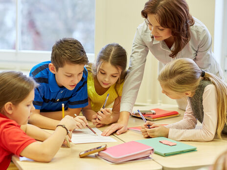 В Министерстве образования Украины обещают прибавку в 20% педагогам, которые успешно пройдут сертификацию