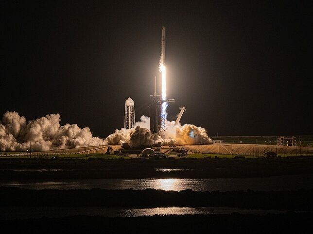 После отправки миссии SpaceX в космосе находится максимальное количество людей в истории – New York Times