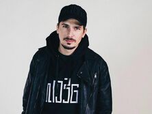 "Мы пытались найти врача, который зашьет мне голову". Позитив рассказал, как травмировался на гастролях