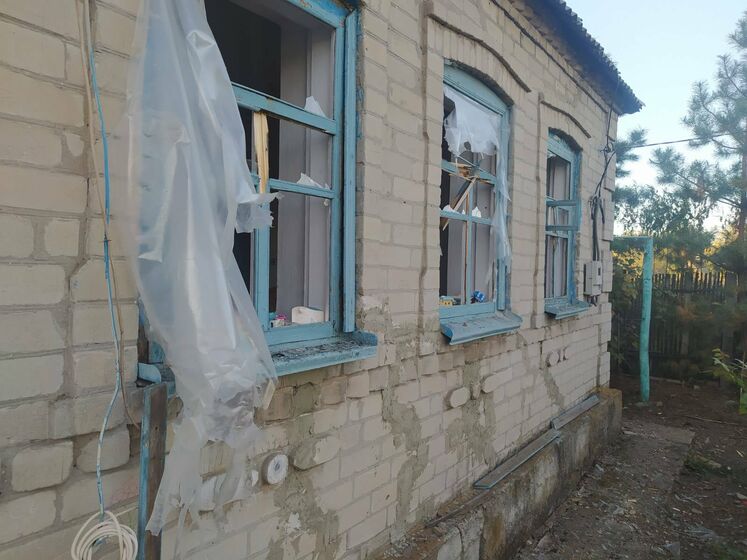 Оккупанты обстреляли поселок Тарамчук, повреждены дома и линии электропередач
