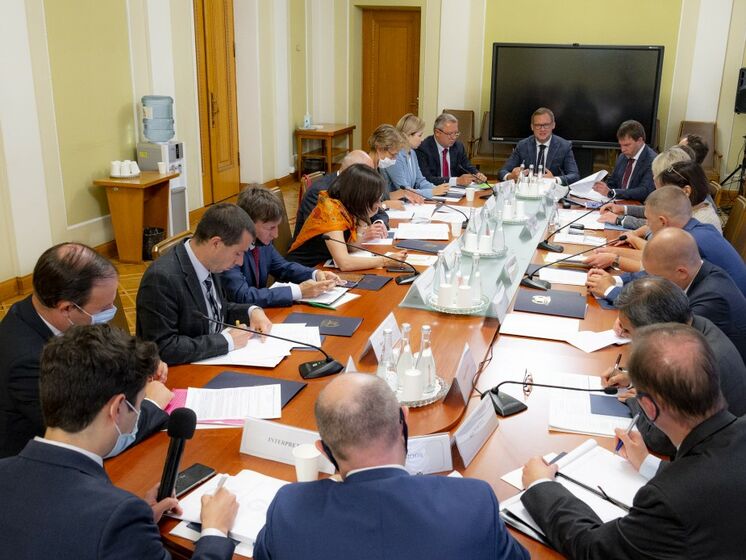 Судьи, представители Рады, Кабмина и ОП встретились с послами G7. Все участники, кроме судей, согласовали совместное заявление