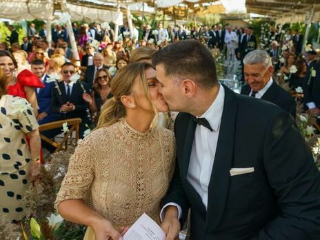 Теннисистка Симона Халеп показала, как прошла ее свадьба с бизнесменом из Македонии