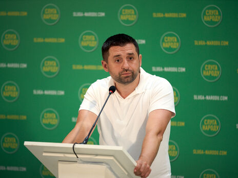 Арахамия поспорил с Разумковым при обсуждении направления законопроекта об олигархах в Венецианскую комиссию