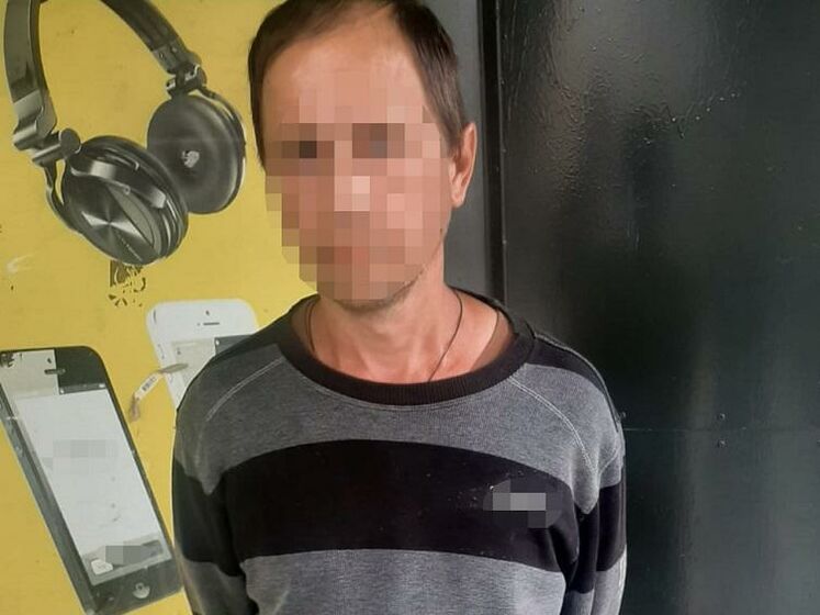 У Києві 50-річний чоловік розбещував восьмирічну дівчинку в туалеті школи – поліція